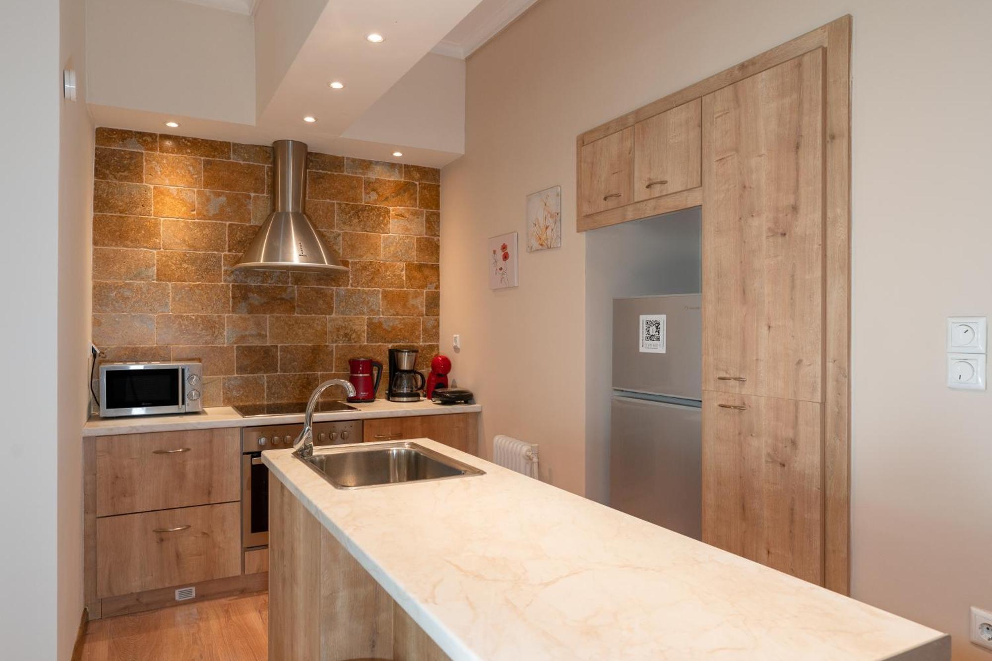 Contemporary Apartment Made Of Wood And Stone. Atene Esterno foto