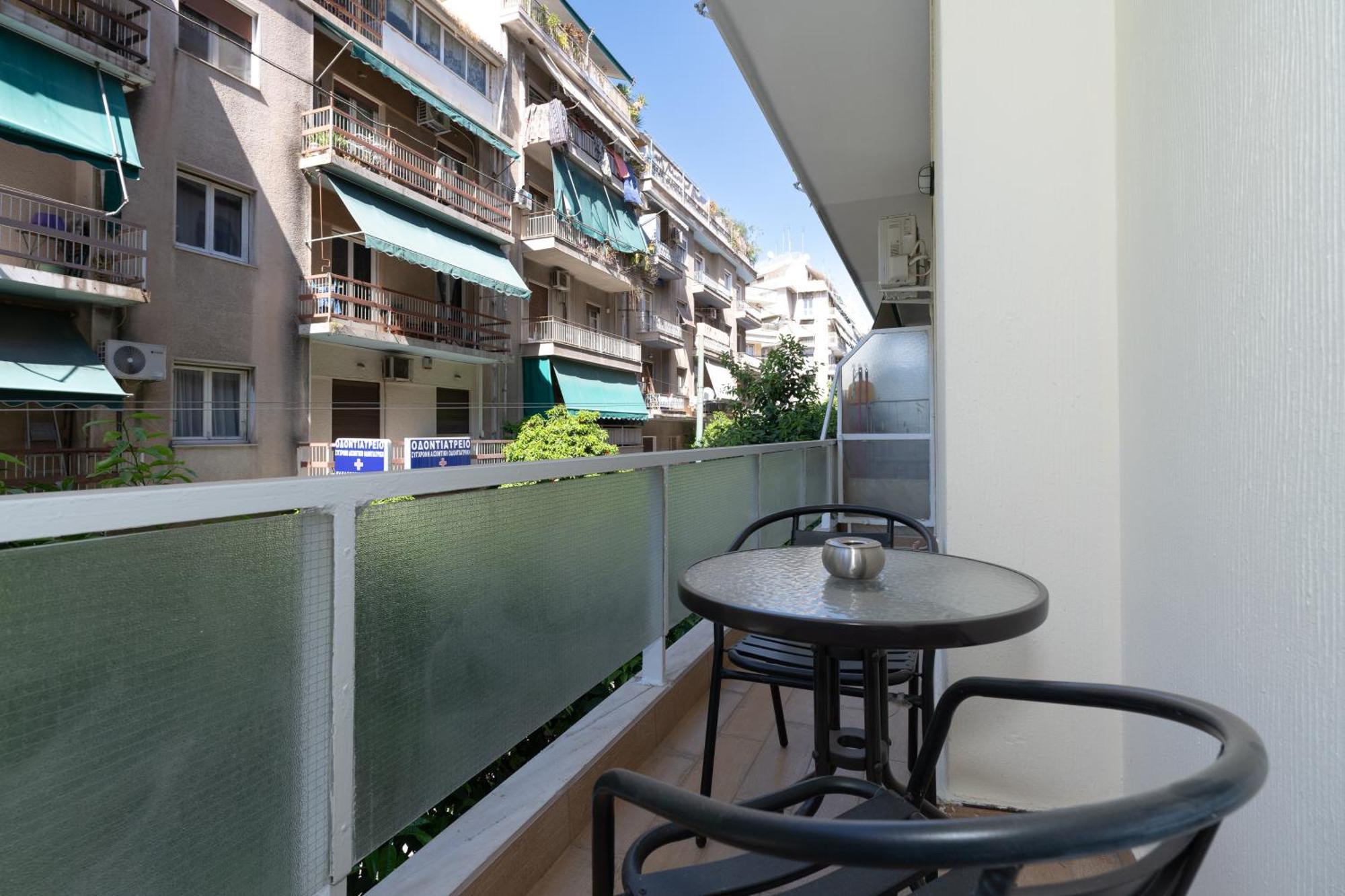 Contemporary Apartment Made Of Wood And Stone. Atene Esterno foto